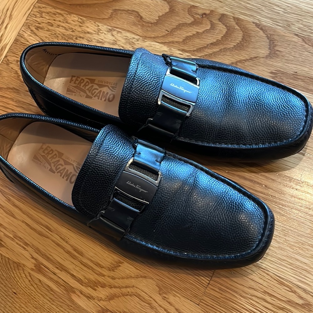 Salvatore Ferragamo black leather loafers men size 8.5